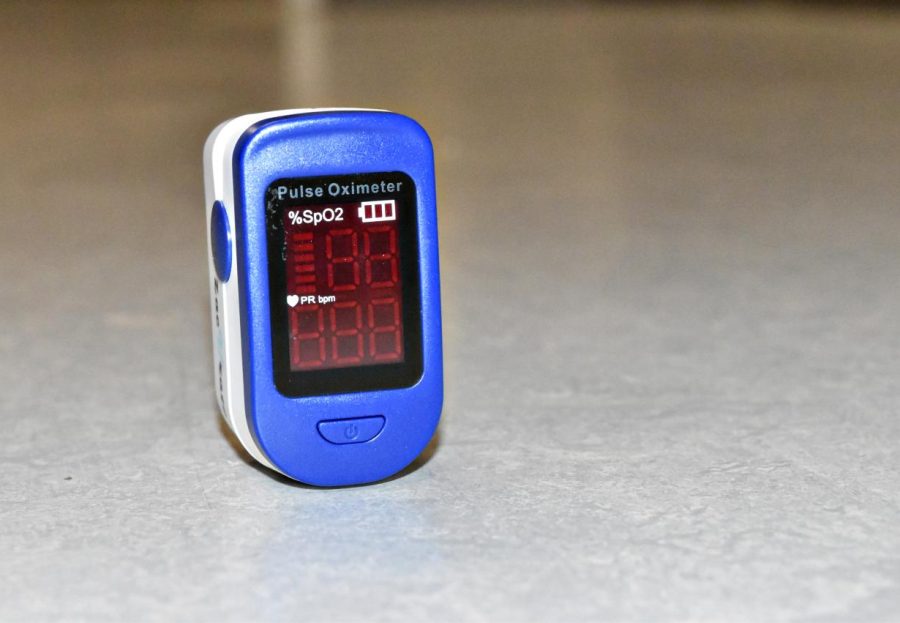 This pocket-sized device can monitor heartbeats and irregularities.