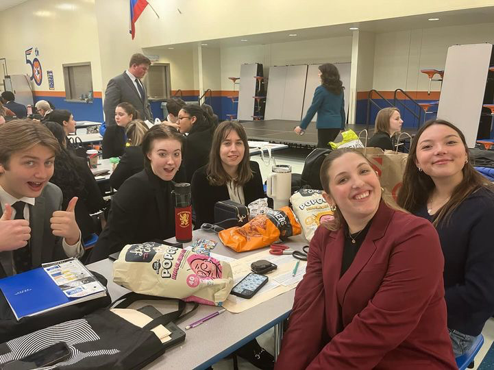 A lunch break during the meet provided Speech Team members with the chance to reconnect with WEGO alum Sofia Tamayo.