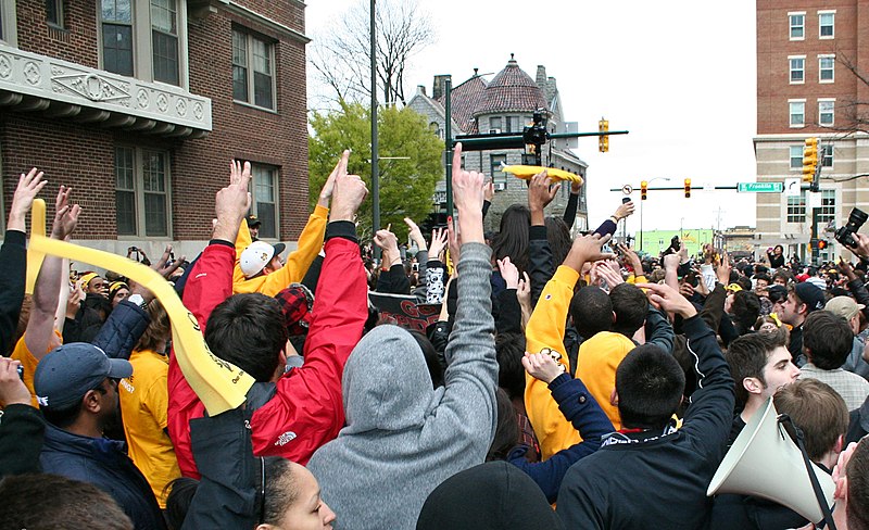 Virginia Commonwealth University students celebrate the mens basketball teams victory over Kansas in the 2011 NCAA Tournament Elite Eight.