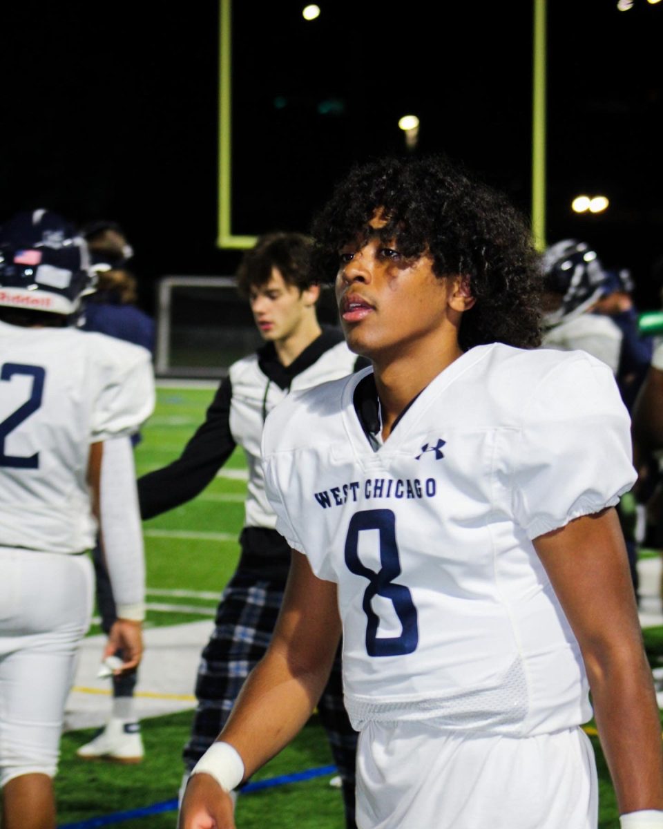 Naranjo returns to his teammates during a game last season.